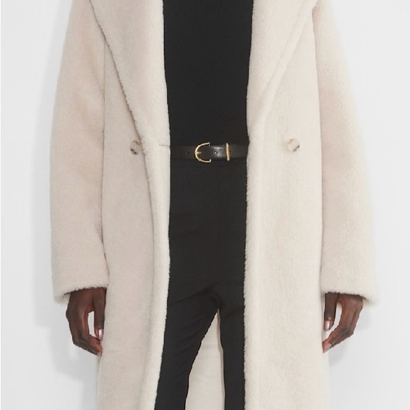 Aritzia Cream Teddy Jacket - Picture 2 of 7